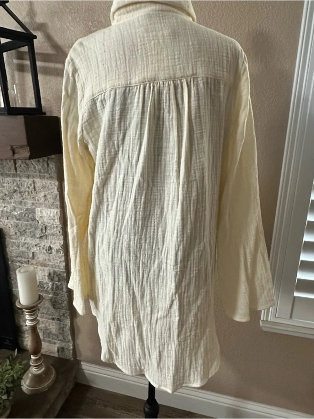 Promesa cream button up tunic beach coverup women’s S boutique NEW cotton Gauze